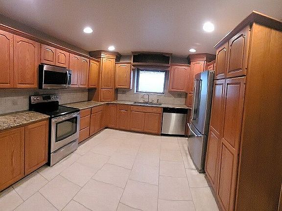 2nd image of 2511 Brent Dr