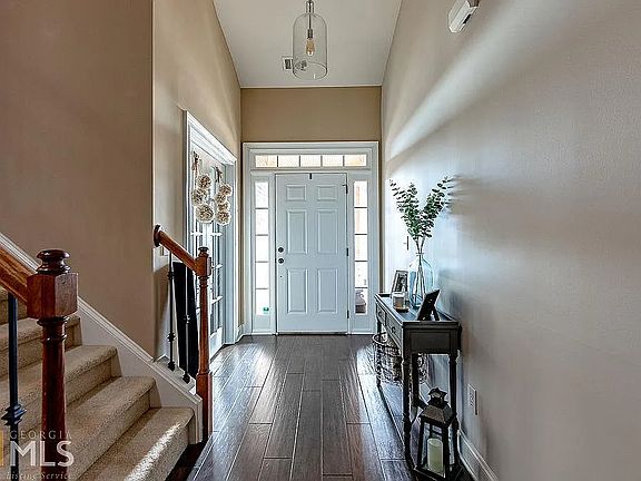 4th image of 7450 Fireside Ln