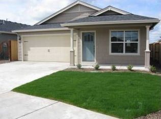 7449 Division Rd, White City, OR 97503