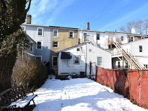 2nd image of 521 York St
