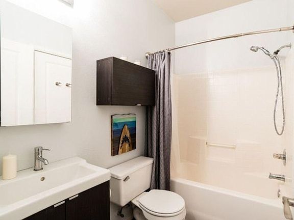2nd image of 503 225th Ln NE APT F204