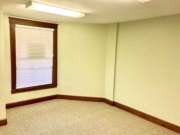 2nd image of 755 Broadway Ave #B