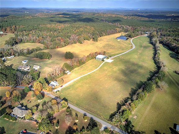 2nd image of 1195 Grady Rd