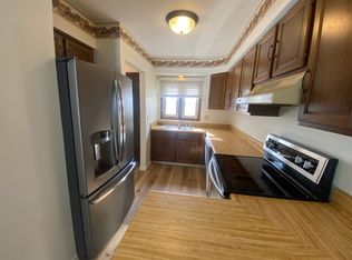 3650 Devils Glen Rd, Bettendorf, IA 52722