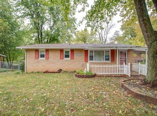 1026 Rhondell Ln, East Alton, IL