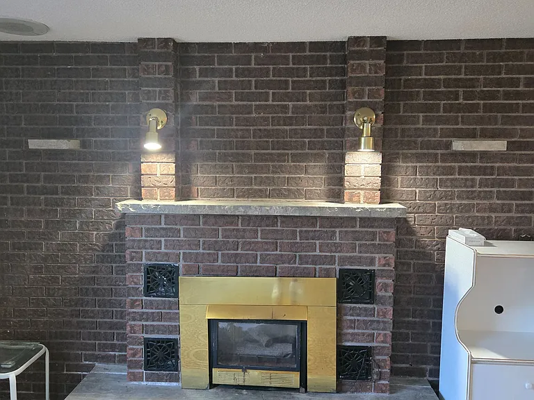 60 Albany Dr — Photo 8