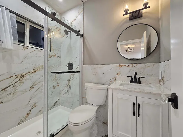 38 Markham Pl #1 — Photo 14