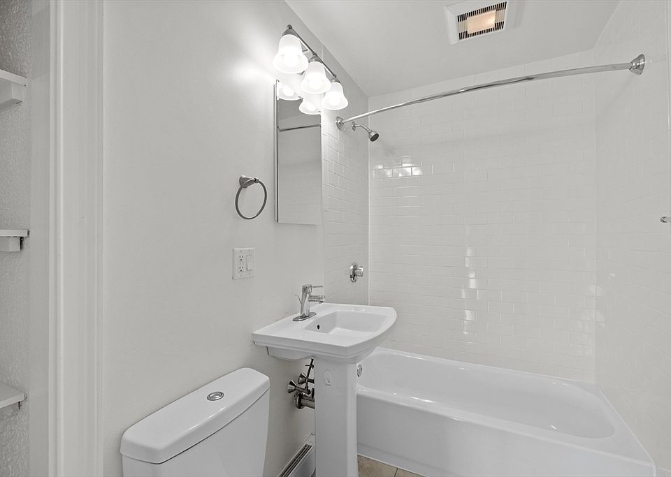 1st image of 130 Summer St #1