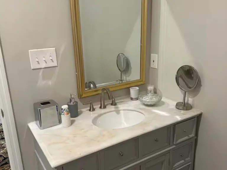 664A York St NE #1A — Photo 10