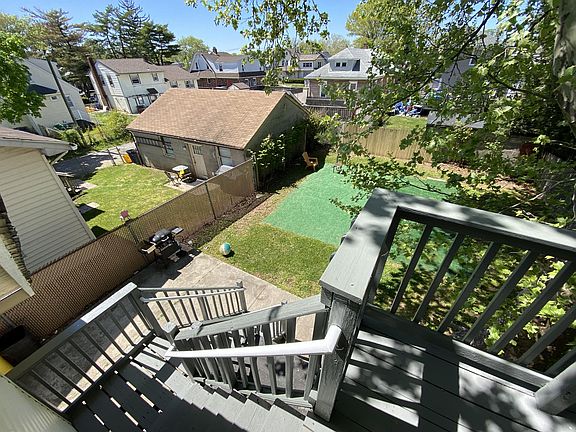 2nd image of 6021 Upsal St #B