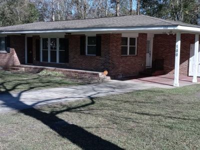 100 Cuthbert Dr, Goose Creek, SC, 29445