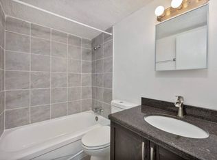 141 Borden Ave N #12, Kitchener, ON N2H3J5