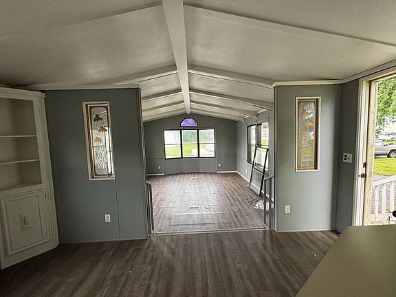 2nd image of 2801 1st Ave Lot 77