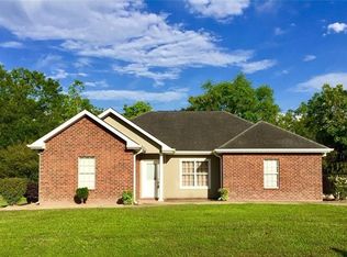 39007 Creek Dr, Ponchatoula, LA 70454