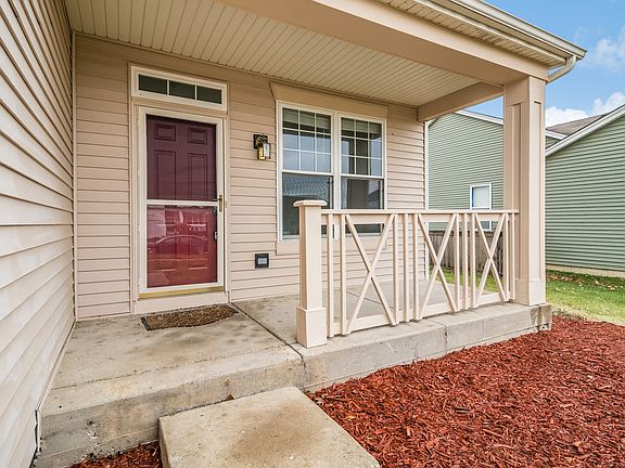 3rd image of 1005 Christine Ln
