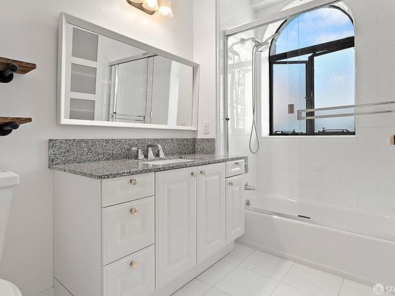 4th image of 201 N Sansome St Unit 1105