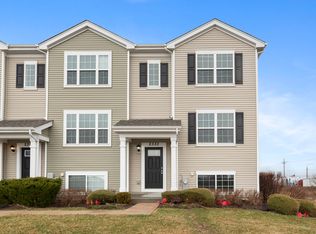 2333 Upland Rd, Hampshire, IL 60140