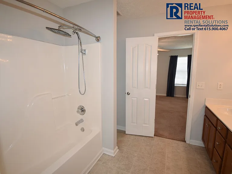 3112 Sherborne Ct — Photo 16