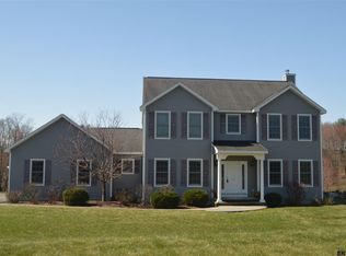 105 Abbey Rd, Poestenkill, NY 12140