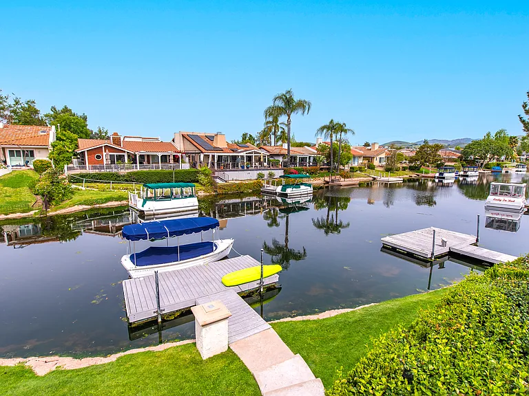 2379 Leeward Cir — Photo 49