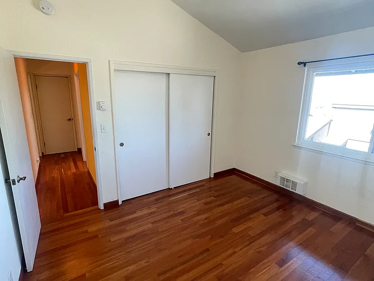 207 Vista Heights Rd — Photo 5