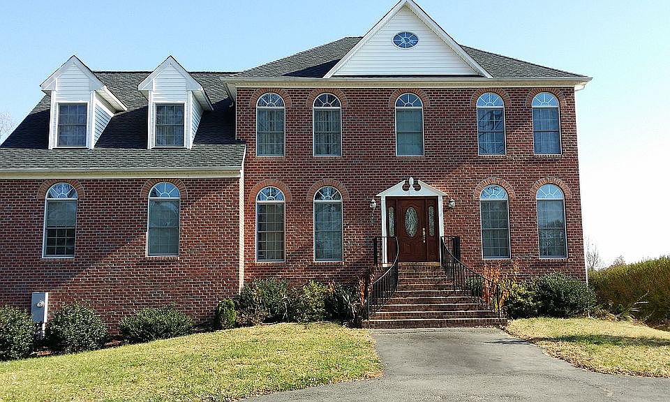 1st image of 3307 Sandy Ln