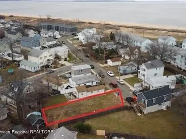 22 Campview Place, Keansburg, NJ 07734