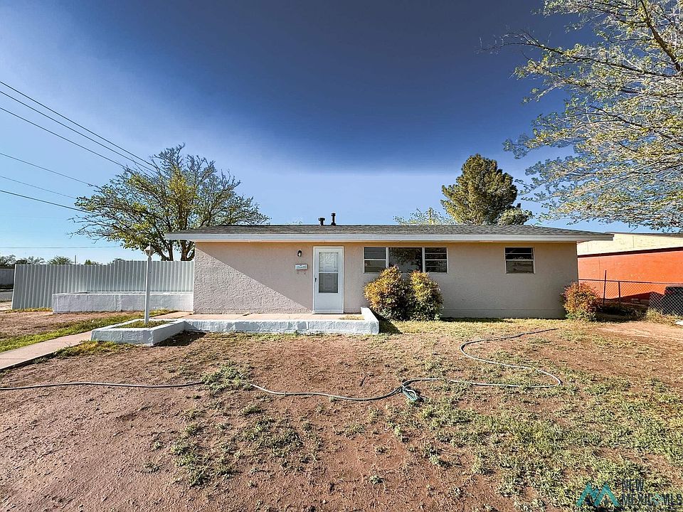 1st image of 607 S Plaza Dr