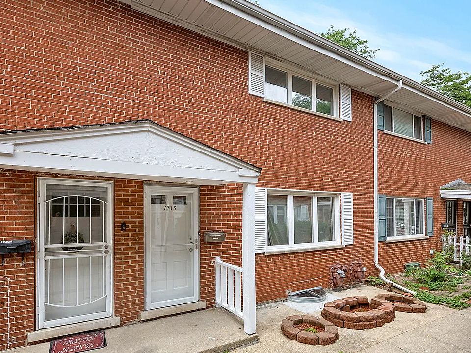 1st image of 1715 W Thome Ave #1