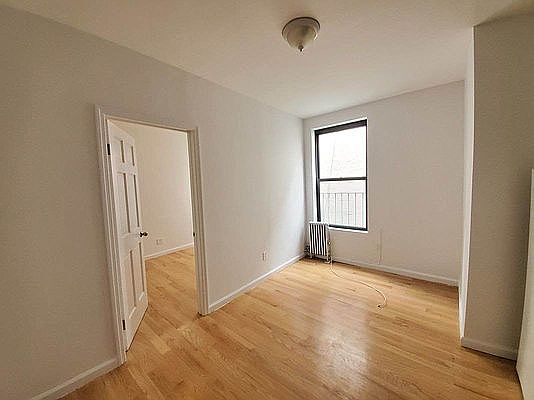 3rd image of 91 Elizabeth St APT 17