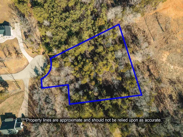 18 Eagle Crest Ln, Parsons, TN 38363