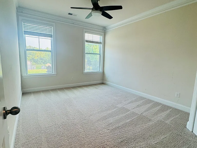 4959 Tacoma Dr — Photo 10