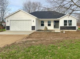 1389 Leon Dr, West Alexandria, OH 45381