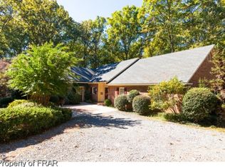 3372 Henley Rd, Sanford, NC 27330