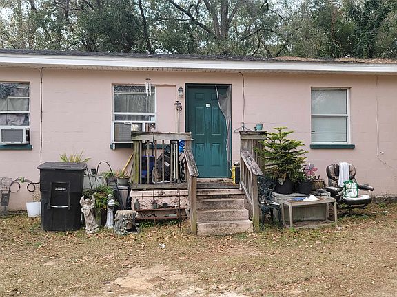3rd image of 762 Westcott Dr