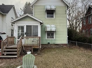 957 Oak St, Elmira, NY