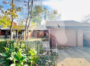 1707 Surrey Ln, Enid, OK 73703