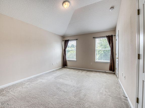 5th image of 12330 Sand Pine Ct