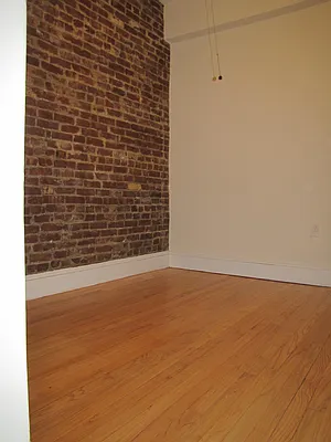 Rented by Constantinos Kaimakliotis, LREB | media 13