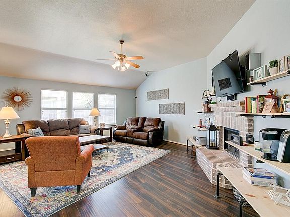 5th image of 6721 Chalk River Dr