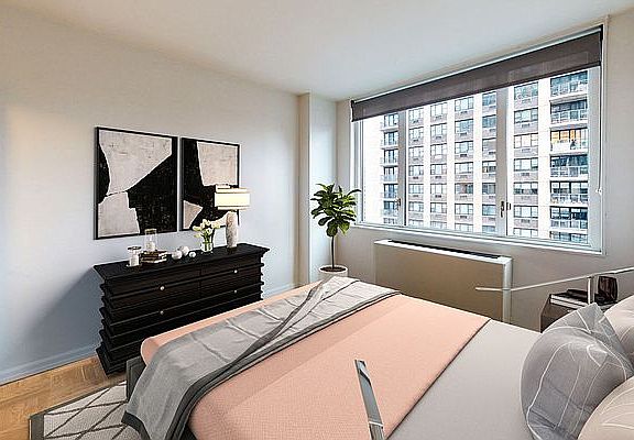 4th image of 401 E 80th St APT 12D