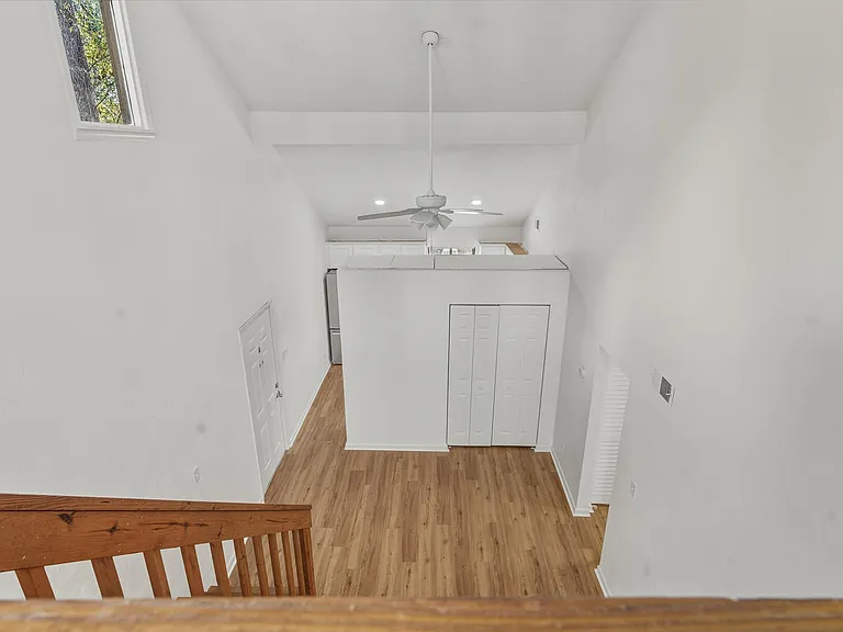 2900 Woodrich Dr #202 — Photo 17