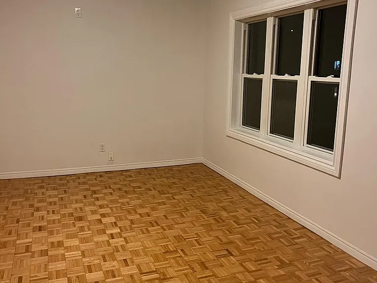 133 Spadina Ave #2 — Photo 14
