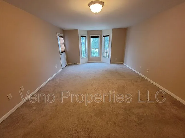 16 Secretariat Ln — Photo 14