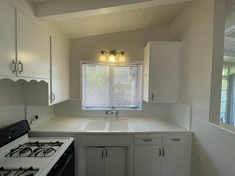 4449 Temecula St — Photo 6