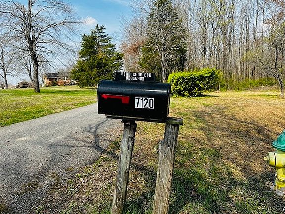 4th image of 7120 Cobb Cir