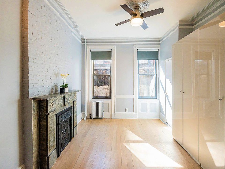 1st image of 138 W 10th St APT 1RE