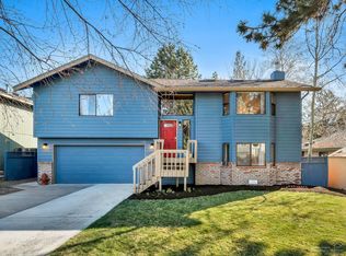 1126 SE Gatewood Pl, Bend, OR 97702