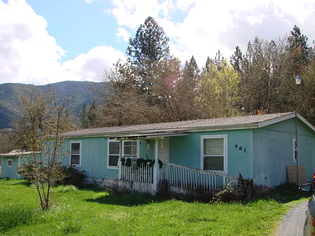 461 Walker Rd photo 1