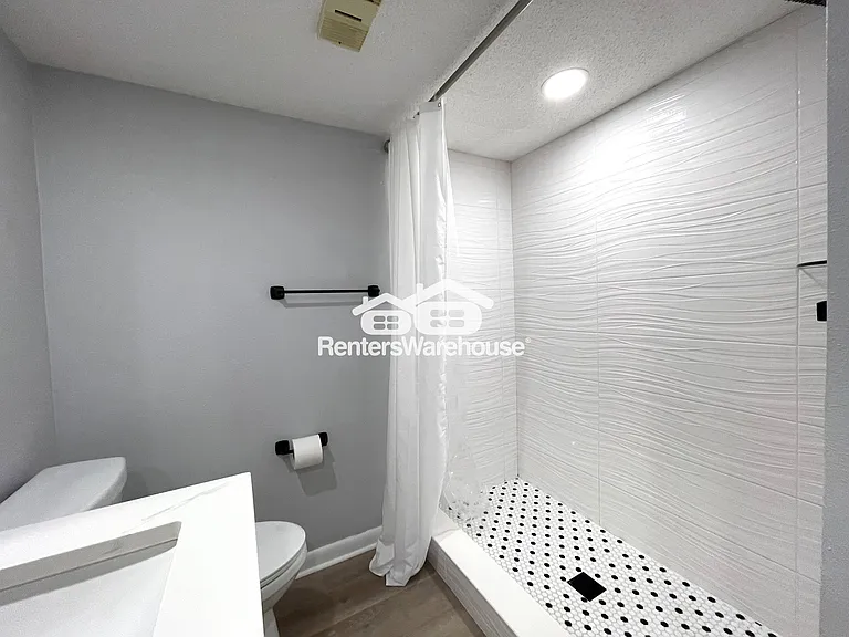 300 S Florida Ave #100K — Photo 16